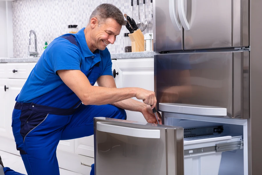 Refrigerator Repair Services For Common Cooling Problems London, ON Refrigerator Repair Services For Common Cooling Problems London, ON